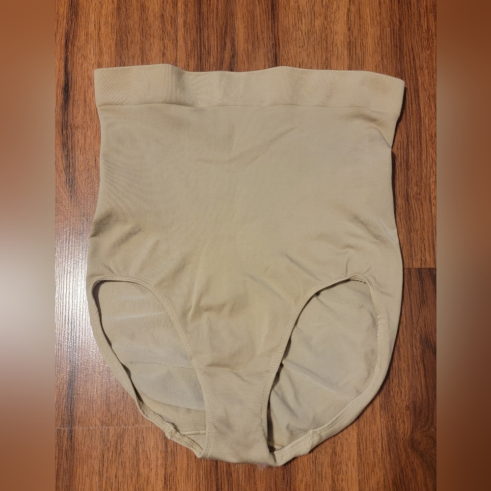 DB Women's Nude Shapewear- Size Large
